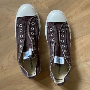 Converse All Star slip on shoes size 9 (men’s size 7) in dark brown